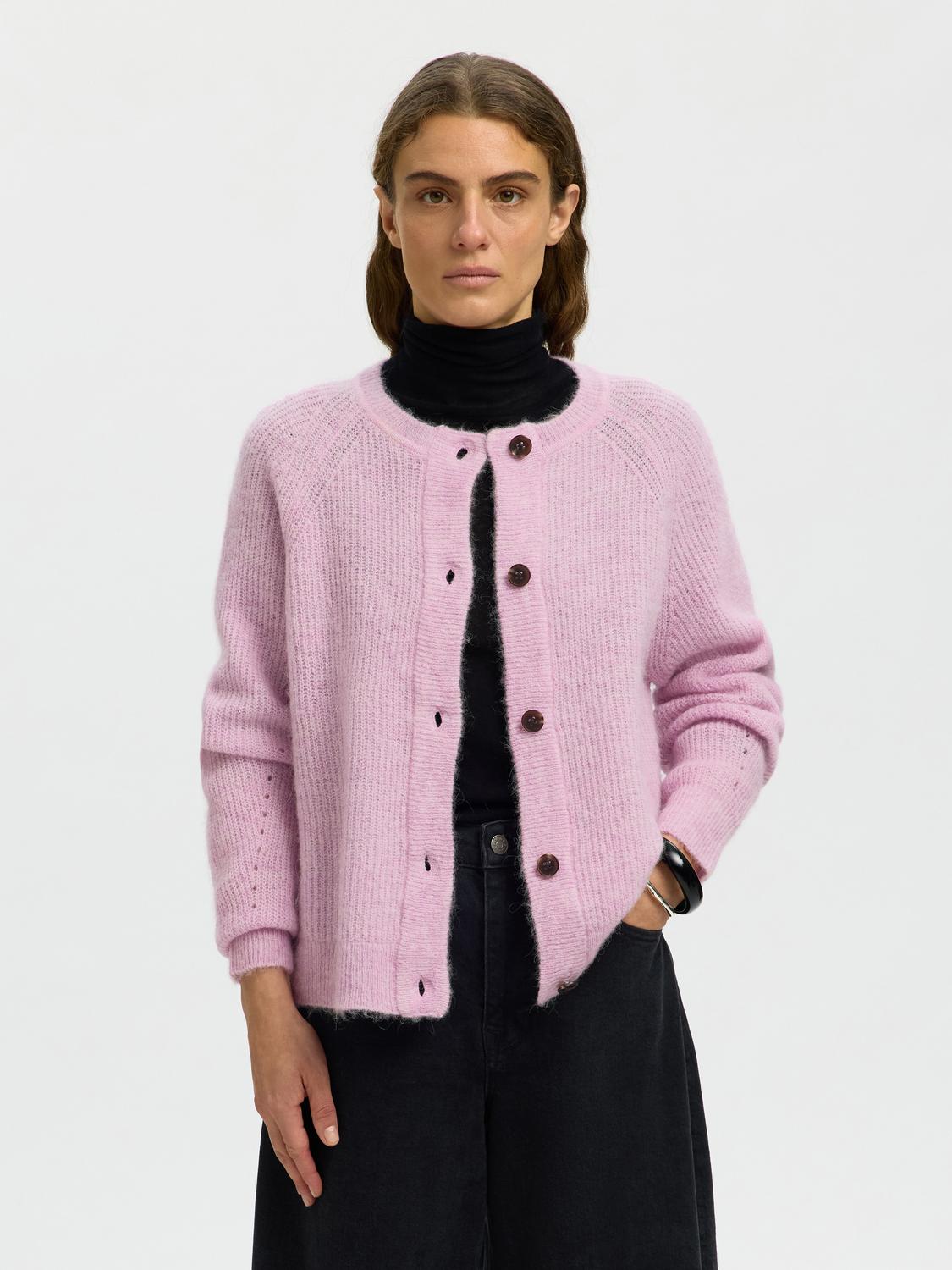 model_shot-front